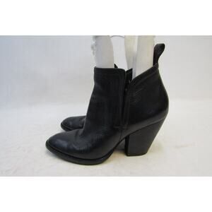 Dolce Vita Womens Size 7.5 Black Leather Chelsea Ankle Fashion Boots Bootie